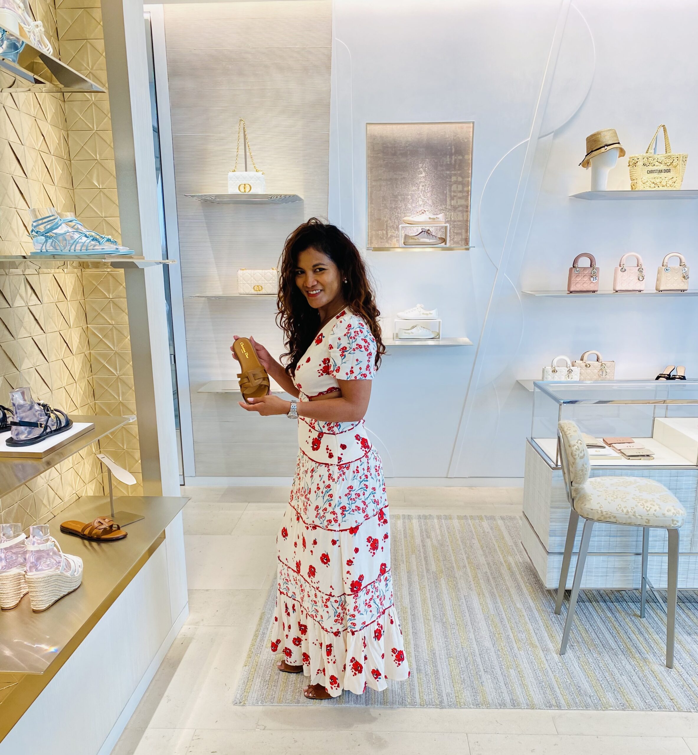 Nirina Gallinotti-style unique-shopping boutique Dior Genève